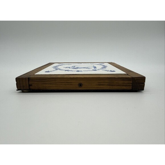 Vtg Delft blue & white ceramic Framed Tile Boy Playing Hoop By Paul Gervais - Picture 5 of 7